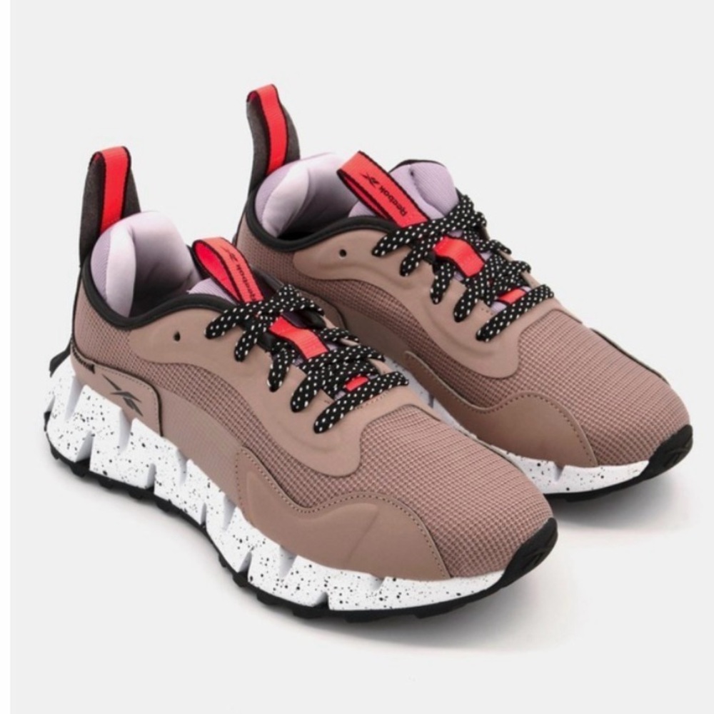 Reebok Zig Dynamica Adventure Sneaker